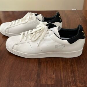 Adidas superstar Los Angeles edition, size 12
